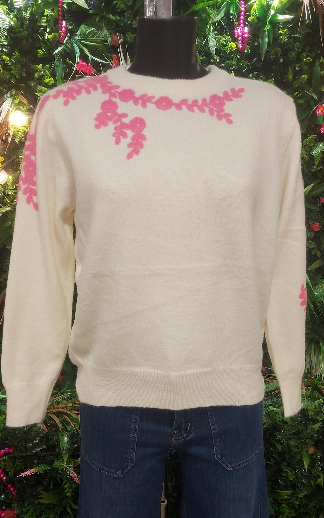 A kik cream embriodered sweater