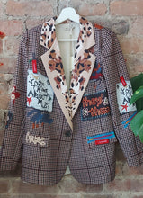 Load image into Gallery viewer, Hayley funky print jacket