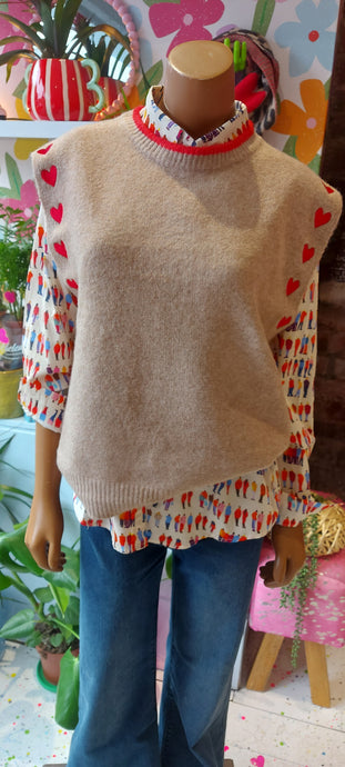 Kiki knit hearts taupe vest