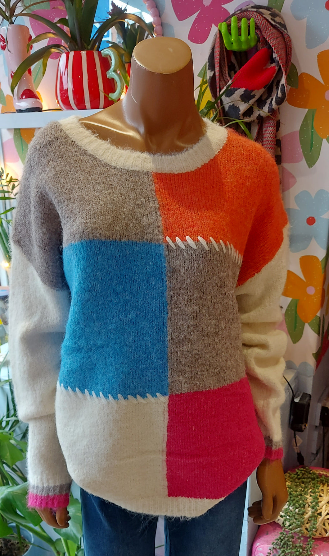 Kiki patch courful knot sweater