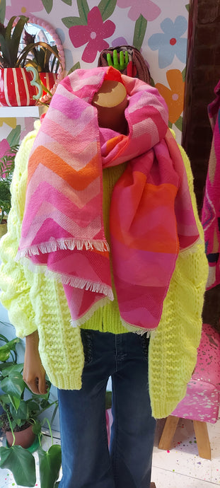Hecked hot pink mix scarf