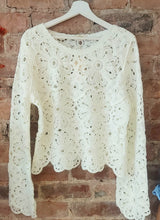 Load image into Gallery viewer, Ellie summer white lace crochet top