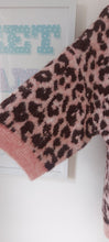 Load image into Gallery viewer, Chunky animal knit iconic sweater