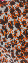 Load image into Gallery viewer, Chunky animal knit iconic sweater