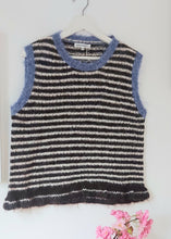 Load image into Gallery viewer, Cute stripe knit vest