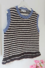 Load image into Gallery viewer, Cute stripe knit vest