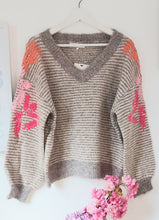 Load image into Gallery viewer, Beige stripe embroidered sleeves sweater