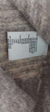 Load image into Gallery viewer, Beige stripe embroidered sleeves sweater