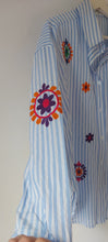 Load image into Gallery viewer, Preloved embroidered stripe shirt