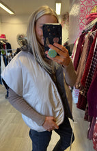Load image into Gallery viewer, Tilly brown reversible gilet