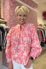 Load image into Gallery viewer, Elle Summer stars Italian blouse