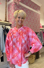 Load image into Gallery viewer, Elle Summer stars Italian blouse