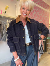 Load image into Gallery viewer, Dark blue contrast denim jacket