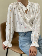 Load image into Gallery viewer, Fifi floral chic blouse