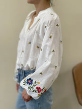 Load image into Gallery viewer, Fifi floral chic blouse